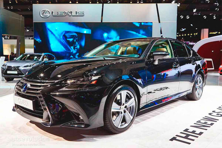 Lexus привезет во Франкфурт три модели