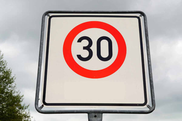 До 30 км/ч снизят скорость в некоторых населённых пунктах